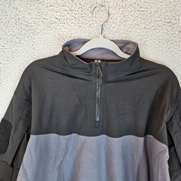 TacVasen Mens Tactical T-Shirt Black & Gray Cotton Body Nylon Sleeves Outdoor - Picture 3 of 14